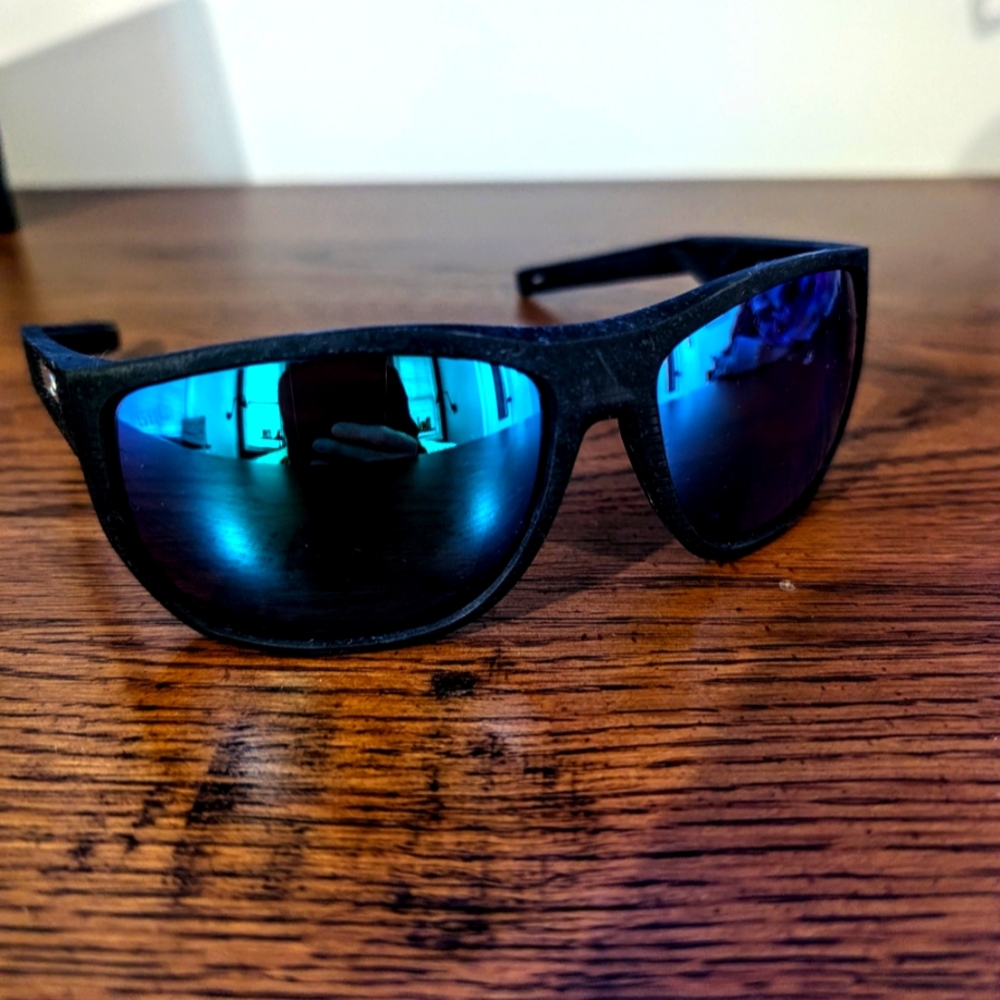 Costa Santiago Sunglasses